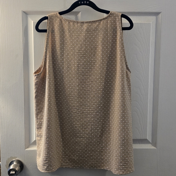 Women's Ruffle Top - Picture 5 of 10